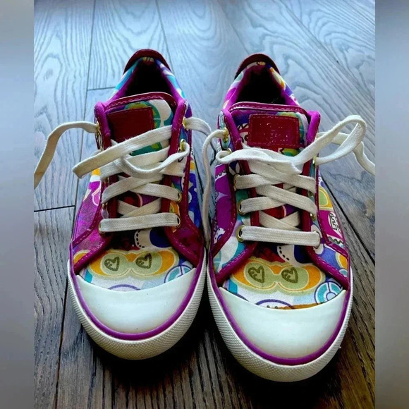 Coach  size 6 women’s sneakers - Picture 2 of 3